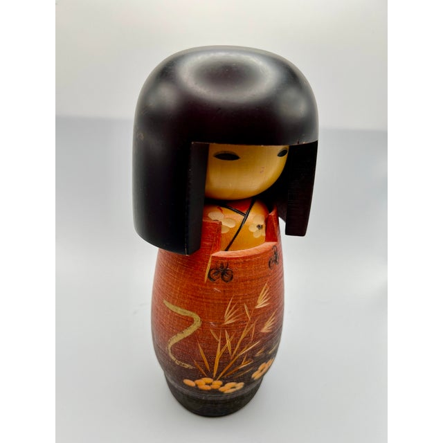 Japanese Vintage Sosaku Kokeshi Doll in Red Kimono With Floral Kimono For Sale - Image 3 of 12