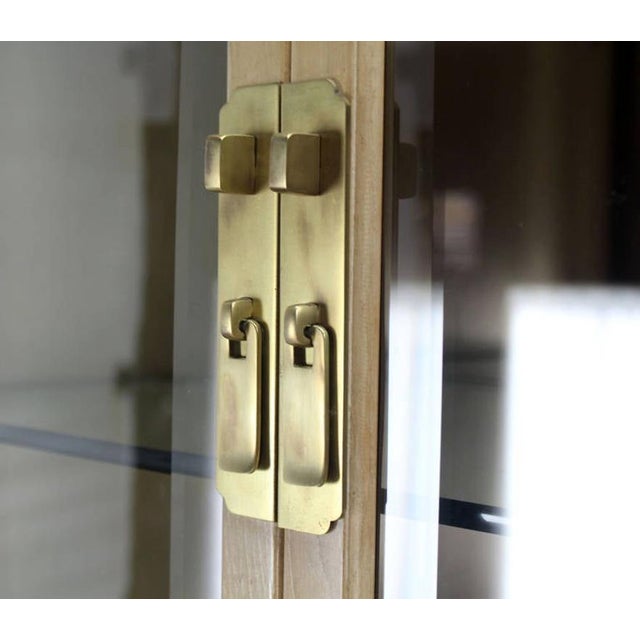 Drexel Pair John Stuart White Wash Beveled Glass MidCentury Modern Tall Display Cabinet For Sale - Image 4 of 10