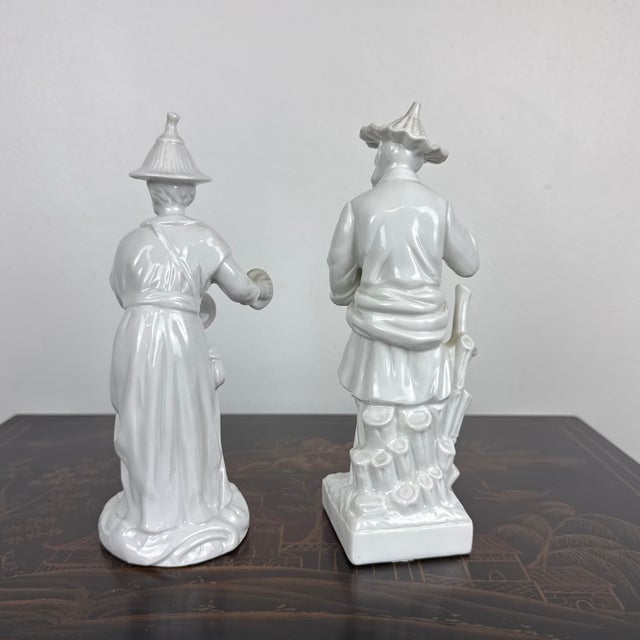 Asian 1970s Pair of Fitz and Floyd Blanc De Chine Asian Figures. For Sale - Image 3 of 6