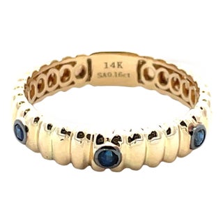 14k Yellow Gold Sapphire Band Ring, Size 6.75 For Sale