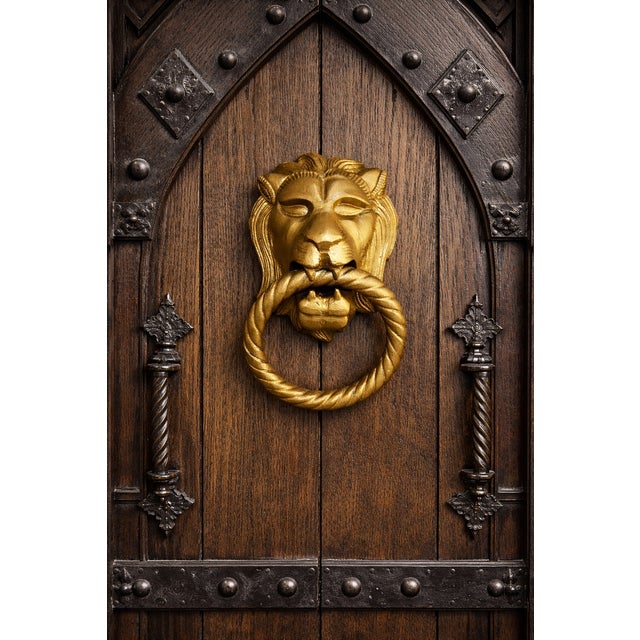 Striking large lion’s head door knocker with bold sculptural detail and a commanding presence. This substantial piece...