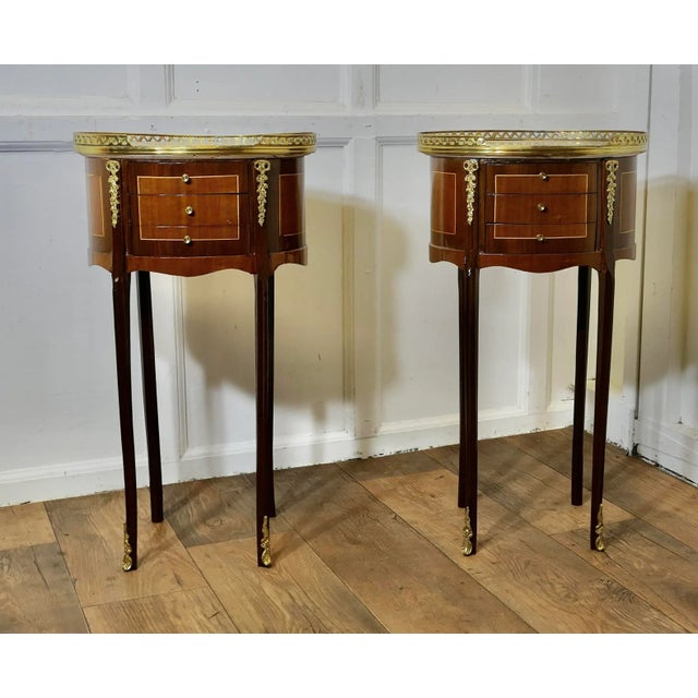 Stone French Oval Side Tables, 1920s, Set of 2 For Sale - Image 7 of 8