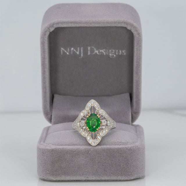 Modern 1.9Ct Tsavorite Garnet Ring With Natural Diamond Accents: Solid 14k Gold, 9x7mm, Size 6.75 For Sale - Image 3 of 9