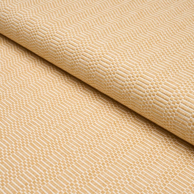 Collins incorporates thick and thin cotton yarns to create a fine ribbed pattern with a subtle stripe effect. A reversible...