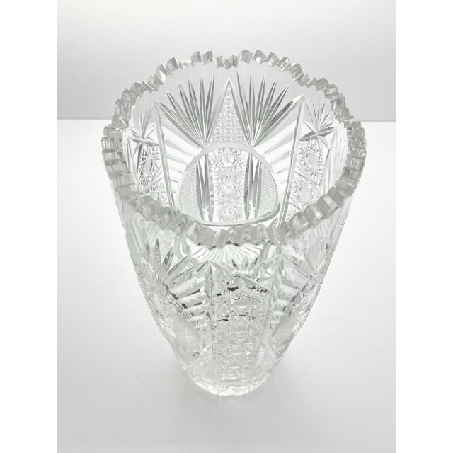 1970s Large Heavy Vintage Bohemian Cut Lead Crystal Presentation Centerpiece Vase For Sale - Image 5 of 8