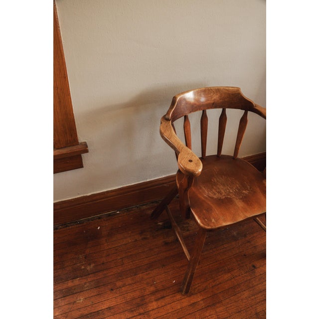 Wood 1960s Vintage Jb Van Sciver Co. Wood Captain's Chair For Sale - Image 7 of 8