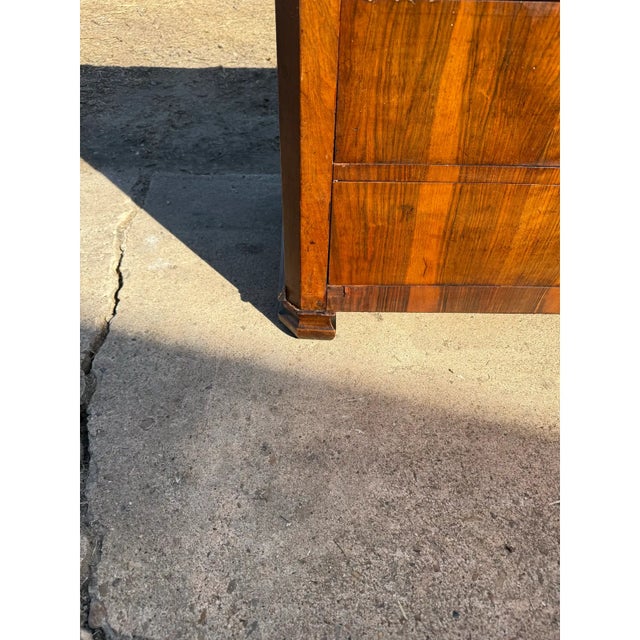19th Century Louis Philippe Burl Walnut Chest of Drawer / Commodes For Sale - Image 6 of 11
