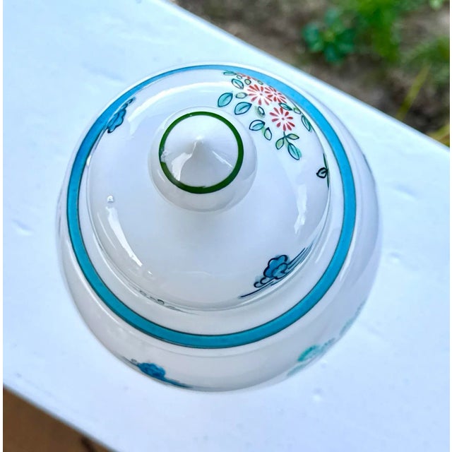 Japanese Hand Painted Urn / Ginger Jar For Sale - Image 11 of 13