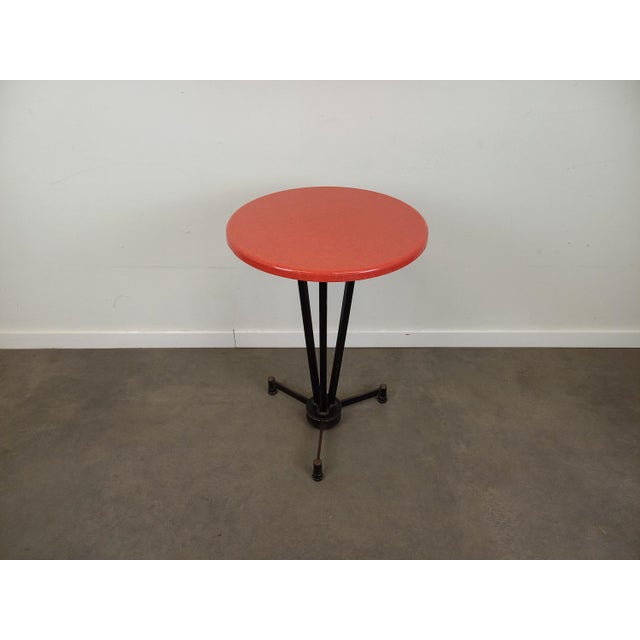 Parisian Bistro Pedestal Table, 1950s, in Good conditions. Designed 1950 to 1959