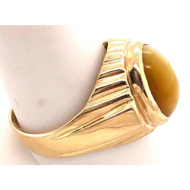 2010s 14 Karat Yellow Gold Cat's Eye Contemporary Ring, Size 11.5 For Sale - Image 5 of 9