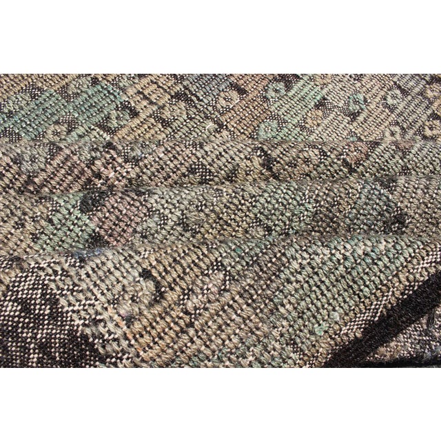 Vintage Turkish Kilim Rug With Soft Geometric Diamond Pattern in Muted Pastel For Sale - Image 10 of 12