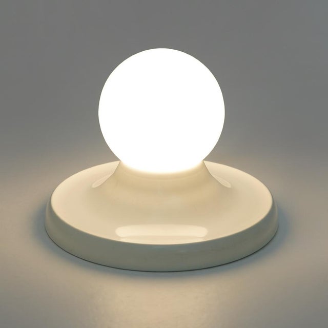 White Light Ball Ceiling Lights by Fratelli Castiglioni for Flos, 1960s, Set of 2 For Sale - Image 8 of 13