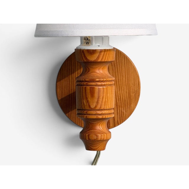 Frits Lindgren, Swedish Modern, Wall Sconce, Pine, Sweden, 1960s For Sale - Image 9 of 10