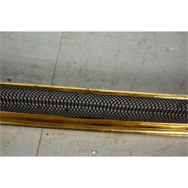 Traditional Antique Regency Pierced Brass Fire Fender For Sale - Image 3 of 6