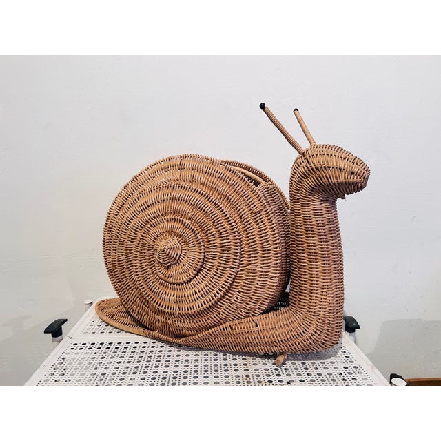 Italian MCM VTG Italian Large Wicker Snail Magazine Catchall 1970s For Sale - Image 3 of 5