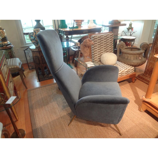 Mid-Century Modern 1960s Pair of Italian Modern Sculptural Lounge Chairs For Sale - Image 3 of 11