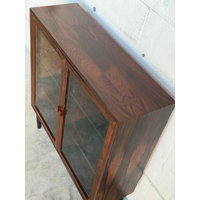 Rosewood Glass Cabinet Bookcase Denmark Mid-Century Modern 1970s For Sale In Los Angeles - Image 6 of 9