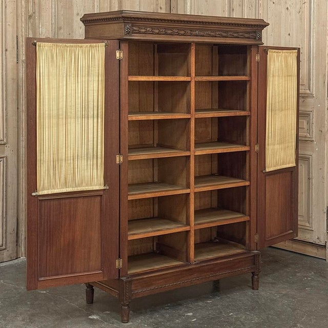 Antique French Louis XVI Vitrine ~ Petite Bookcase ~ Bibliotheque For Sale - Image 13 of 16