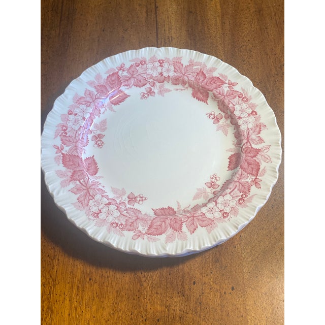 Ceramic 1960s Wedgwood Bramble Pink 8.25” Set of 4 Plates For Sale - Image 7 of 12