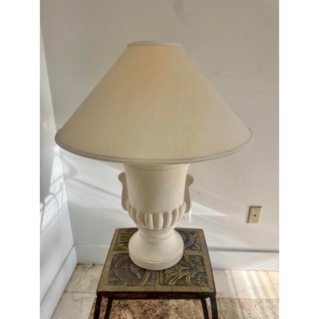 Air of Bon Art 1989 Neoclassical Plaster Urn Table Lamps - a Pair For Sale - Image 4 of 7