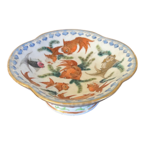 Antique 19th Century Chinese Qing Dynasty Porcelain Pedestal Bowl or Plateau Decorated With Koi Fish and Flowers