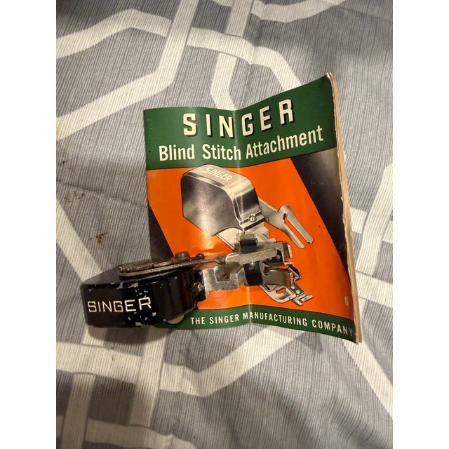 Singer 221 Featherweight Sewing Machine- Mint For Sale - Image 9 of 17