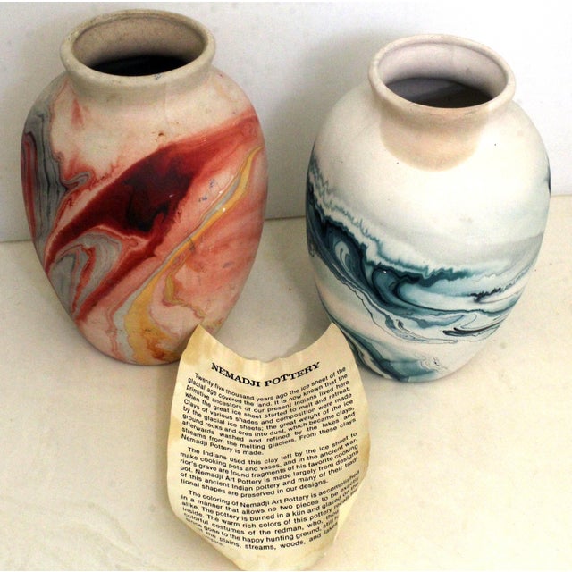 Mid-Century Modern Nemadji Vases Grouping for Color and Mid-Century American Aesthetics – 7" For Sale - Image 3 of 17