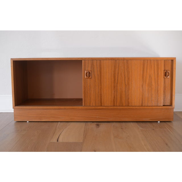 1970s Vintage Danish Modern Teak Credenza With Vinyl Record Storage on Plinth Base For Sale - Image 5 of 14