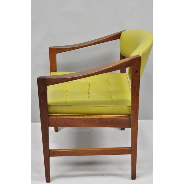 Vintage Ray Zimmerman for Dux Sculpted Walnut Green Vinyl Club Lounge Arm Chair For Sale - Image 16 of 18