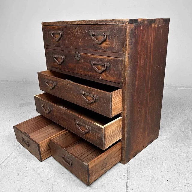 Japanese Meiji Tansu Drawer Cabinet, 1890s For Sale - Image 3 of 13