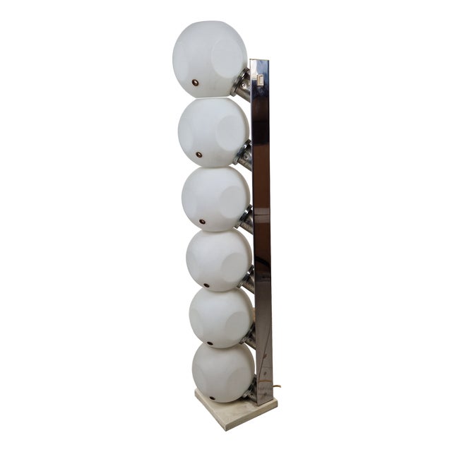 P440 Floor Lamp in Opaline Glass and Metal from Lumi, 1970s For Sale