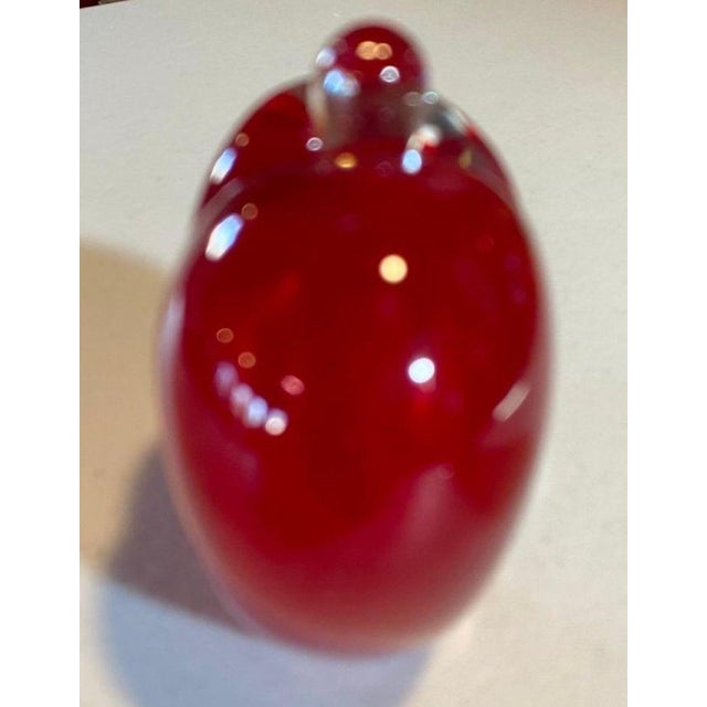 Mid-Century Modern Ruby Red Hand Blown Glass Perfume Bottle Heart/Apple Shape W/Clear Stopper For Sale - Image 3 of 3