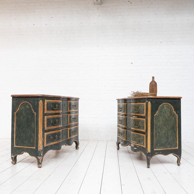 1920s Vintage Painted Wooden Crossbow Chests of Drawers, 1920 For Sale - Image 5 of 13