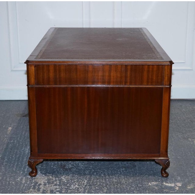 Burgundy Embossed Leather Top Twin Pedestal Desk from Globe Wernicke For Sale - Image 15 of 18