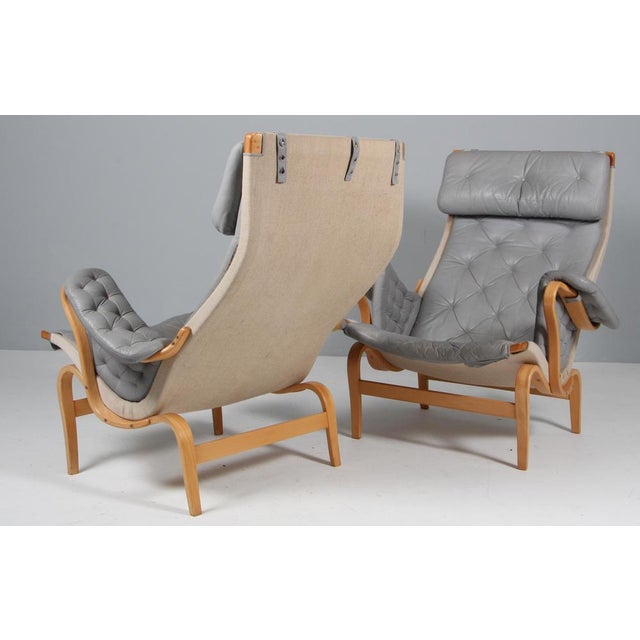 Pernilla Lounge Chair in Grey Leather with Beech Frame attributed to Bruno Mathsson for Dux, Sweden, 1980s For Sale - Image 9 of 11