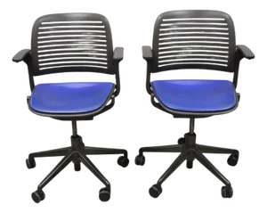 Late 20th Century Steelcase 487 Cachet Swivel Office Desk Chair With Blue Seat - A Pair