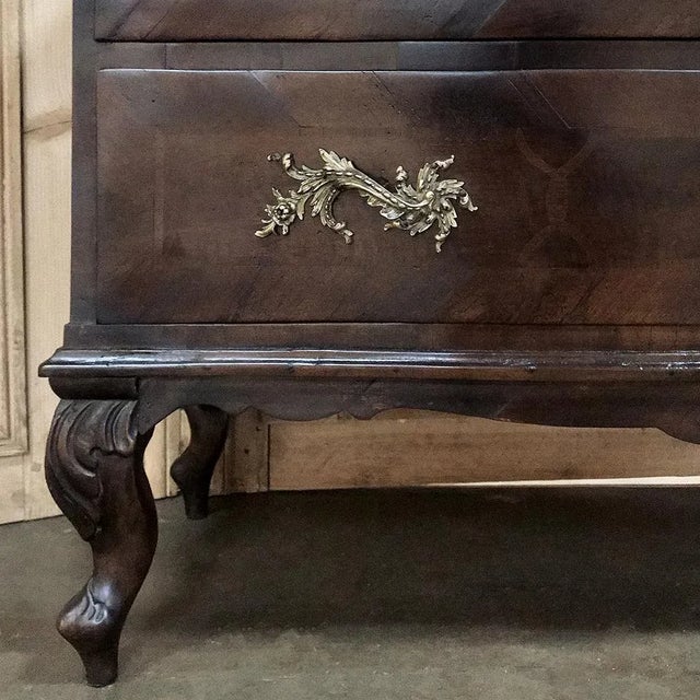 19th Century Italian Walnut and Inlaid Bow Front Commode For Sale - Image 10 of 16