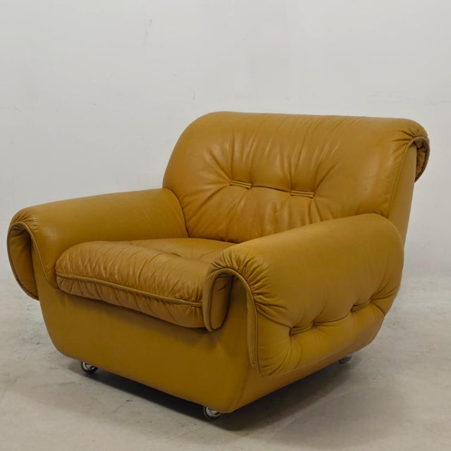 Yellow Mid-Century Italian Brutalist Leather Livingroom Set, 1960s, Set of 3 For Sale - Image 8 of 14