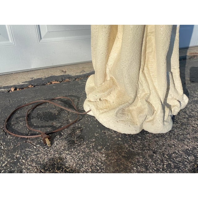 Sculpture Materials 1970s Draped Knot Knotted Floor Lamp in the Style of John Dickinson For Sale - Image 7 of 13