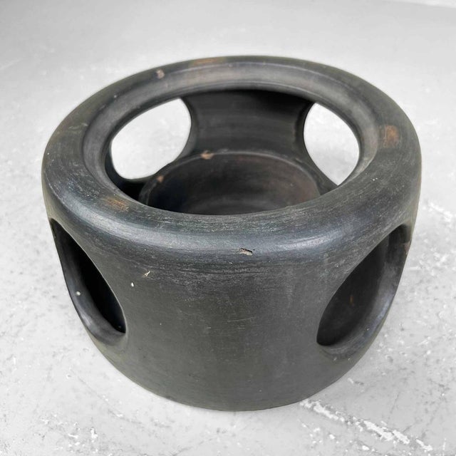 Minimalist Earthenware Fire Pot, Japan, 1890s For Sale - Image 13 of 17