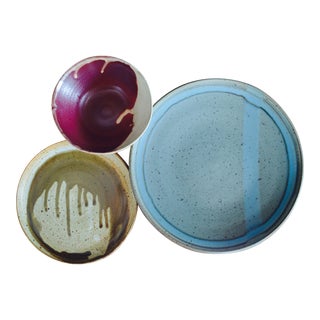 Hand-Thrown Pottery Plates and Bowl Set of 3 For Sale
