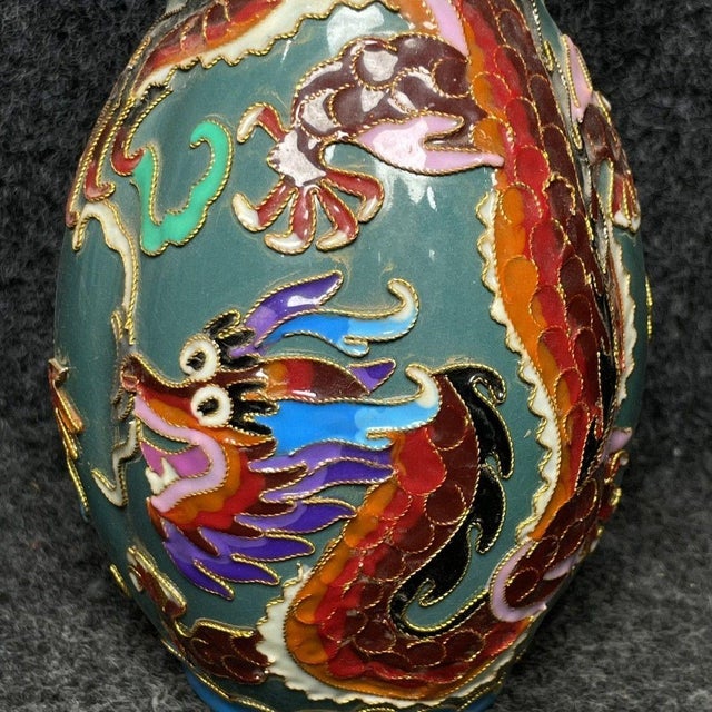 Vintage Chinese Cloisonné Vase With Dragon Motif and Handles - Turquoise Ground For Sale - Image 9 of 9