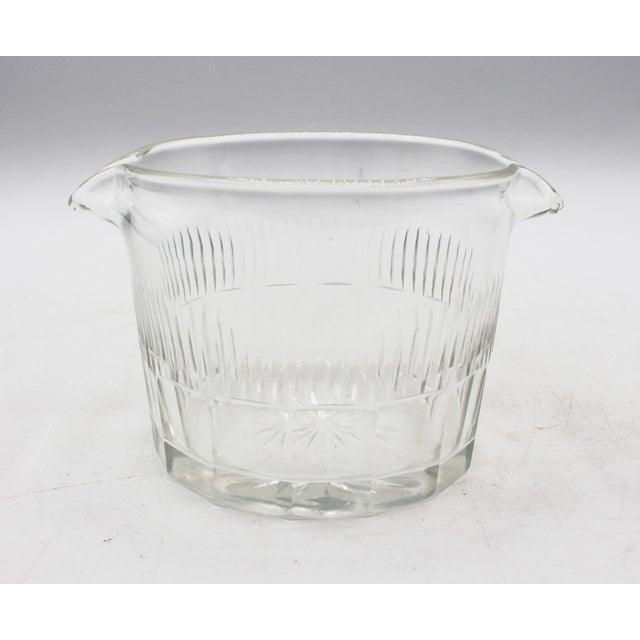 Traditional Circa 1790-1810 George III Period Ango-Irish Pair of Glass Wine Rinsers For Sale - Image 3 of 7