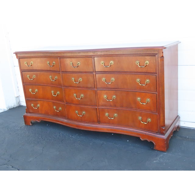 Traditional Lexington Mahogany Serpentine Long Dresser 6566 For Sale - Image 3 of 18