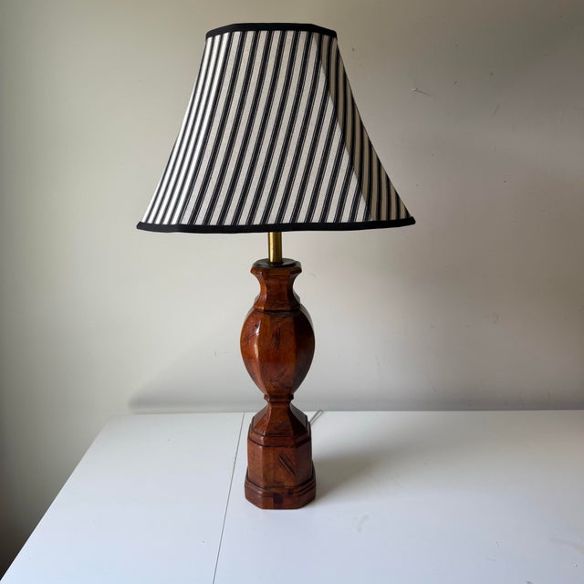 Biedermeier Mid 20th Century Turned Baluster Biedermeier Style Wood Table Lamp For Sale - Image 3 of 9