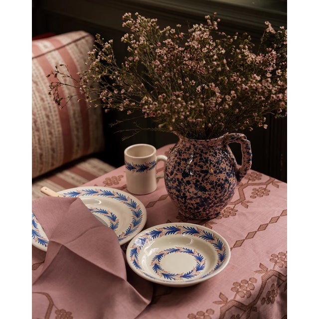 A soup plate not just for soup! The perfect plate for casual, easy entertaining: pile high with pasta, salads or risotto...