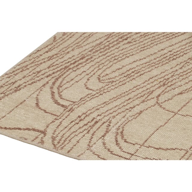 Rug & Kilim’s Distressed Style Abstract Runner in Beige-Brown Geometric Pattern For Sale In New York - Image 6 of 7