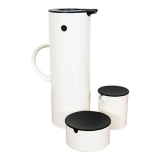Mid 20th Century Danish Modern Stelton Coffee Jug Set Em77 White Plastic Erik Magnussen - Set of 3 For Sale