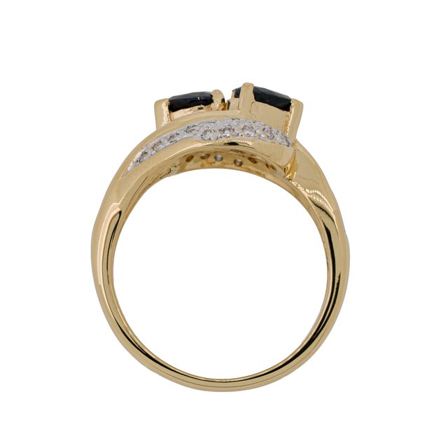 Metal Vintage Blue Sapphire Diamond 18k Gold Ring Size 6.75 For Sale - Image 7 of 8