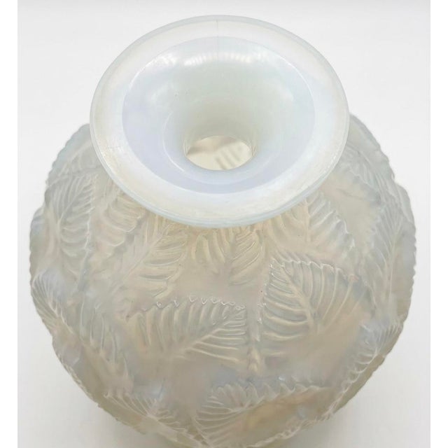 Lalique “Ormeaux” Vase, Model No. 984 For Sale - Image 9 of 16